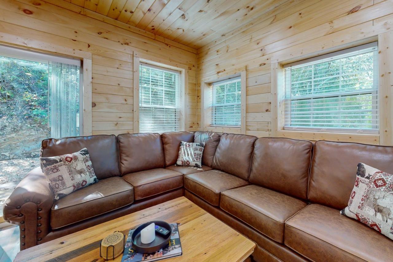 Whiskey Barrel Retreat Villa Sevierville Ngoại thất bức ảnh