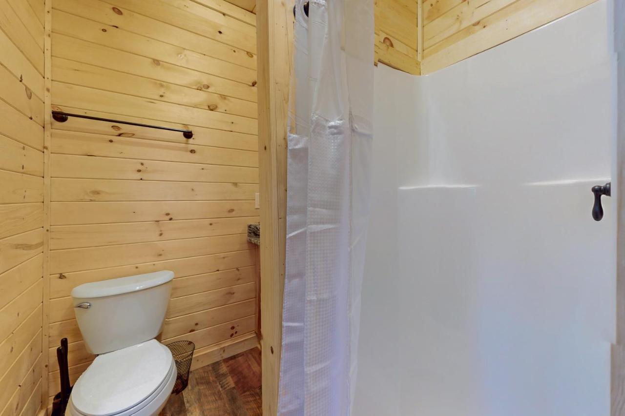 Whiskey Barrel Retreat Villa Sevierville Ngoại thất bức ảnh