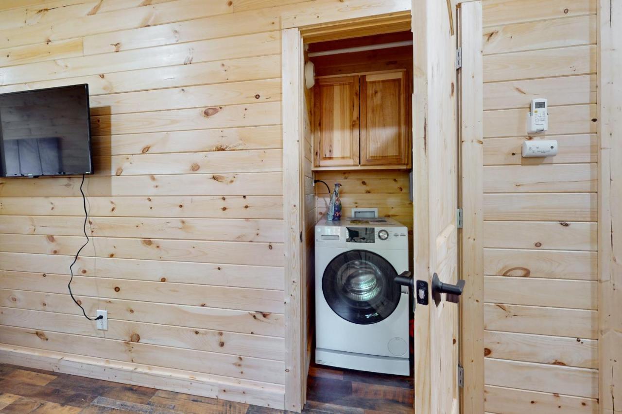 Whiskey Barrel Retreat Villa Sevierville Ngoại thất bức ảnh