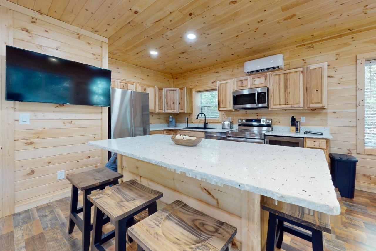 Whiskey Barrel Retreat Villa Sevierville Ngoại thất bức ảnh