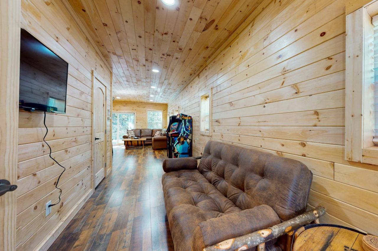 Whiskey Barrel Retreat Villa Sevierville Ngoại thất bức ảnh