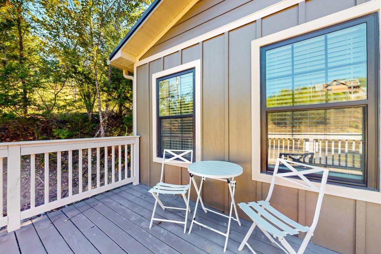 Whiskey Barrel Retreat Villa Sevierville Ngoại thất bức ảnh